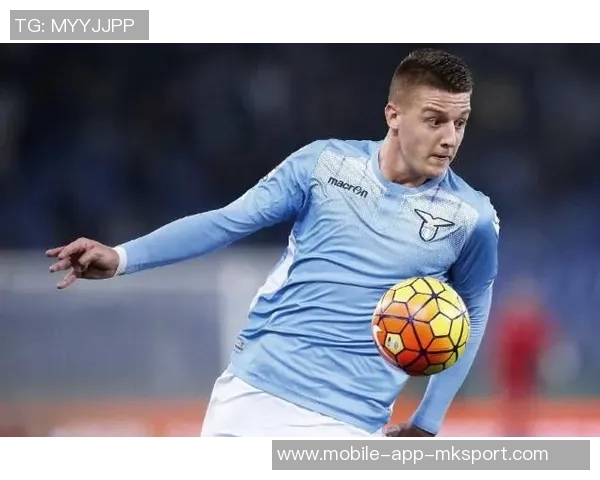 尤文图斯欲引进30岁新星米林科维奇年薪超2000万欧元 尤文图斯欲引进30岁新星米林科维奇年薪超2000万欧元