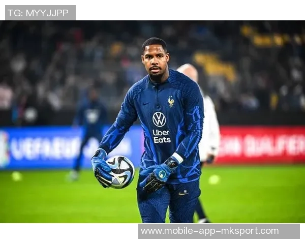 帕潘称赞迈尼昂为法国顶级门将并分析恩昆库在意甲的挑战 帕潘称赞迈尼昂为法国顶级门将并分析恩昆库在意甲的挑战