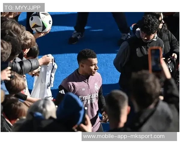 皇马国王杯将进行大规模轮换姆巴佩肌肉和膝盖双重不适