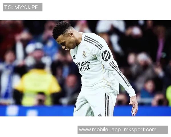 C罗与姆巴佩前90场表现对比：进球助攻与罚点数据解析